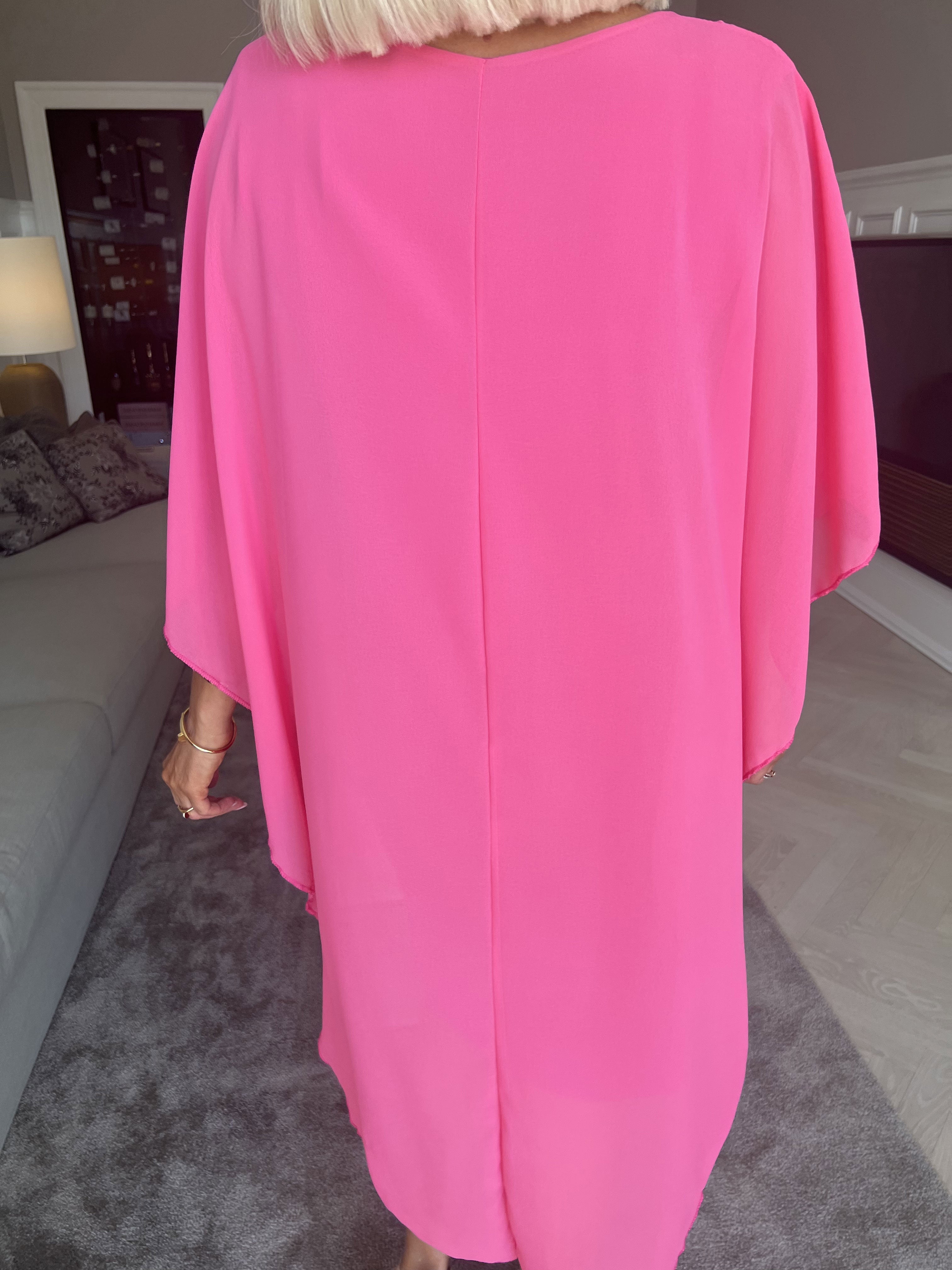 Kenya Crystal - Tunikaklänning med chiffonglager och mockborttagning